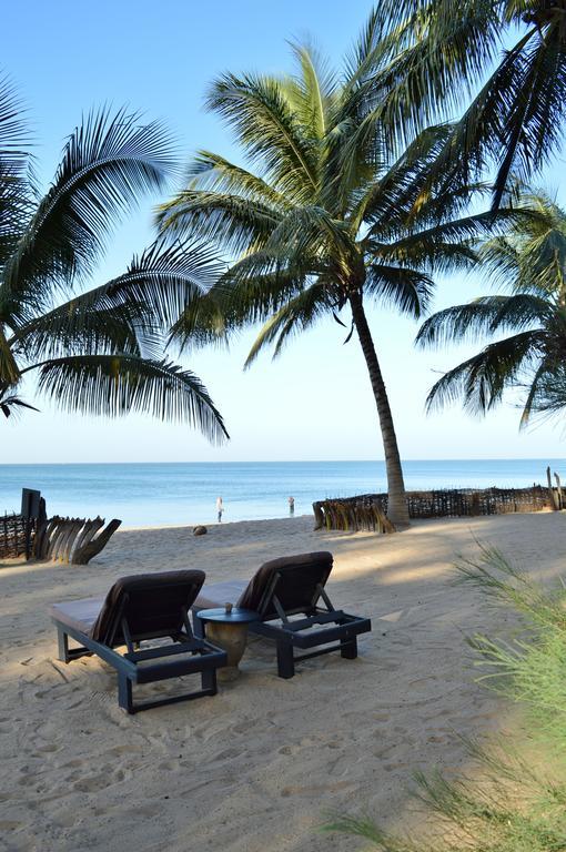 Tama Lodge M'Bour Bagian luar foto